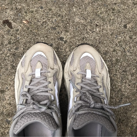 Yeezy 700 V2 Static Men’s Size 9 - Picture 6 of 15